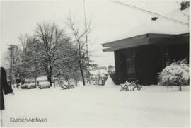 Municipal Hall on West Saanich Road during winter