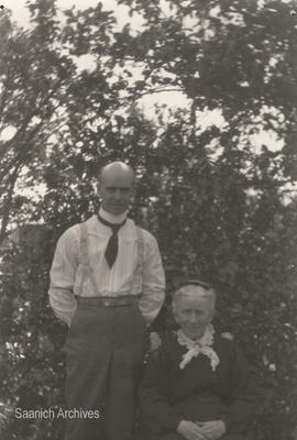 Mr Scholes and Mrs Leech, at the Leech's Palo Alto Farm near Elk Lake, 1913