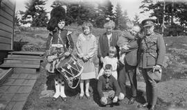 Underwood family group photograph