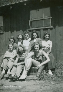 Berry pickers at the Holloway Farm