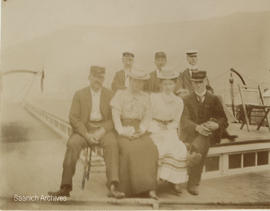 Victoria Emma Cox(Shaw)and Mileva Shaw (Compton) on the way to Dawson City, 1898