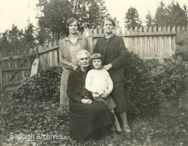 Marjorie Barker, Eliza Carrington, Phyllis Barker (Higginson), and Mary (Dolly) Gillie