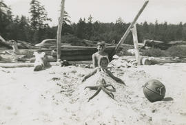 Leslie and Mena Underwood at Witty's Lagoon beach